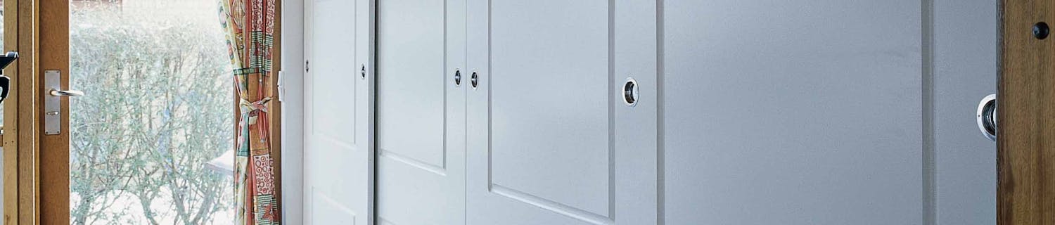 Skjutdörr från golv till tak